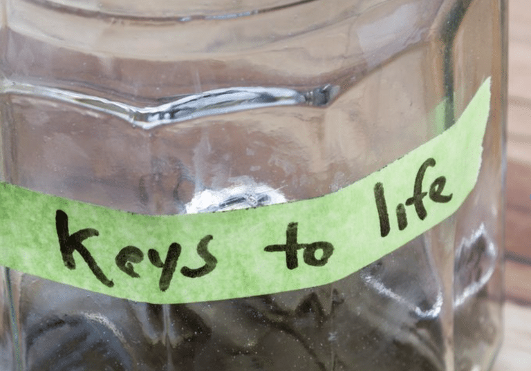 25 Life Hacks That Sound Fake But Actually Work
